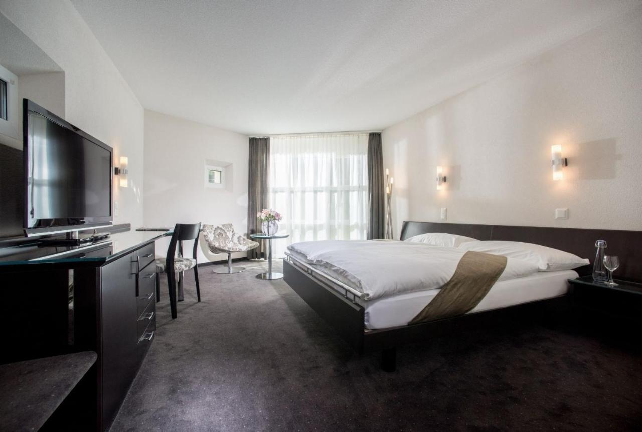 Grand Hotel Les Endroits La Chaux De Fonds Rum bild